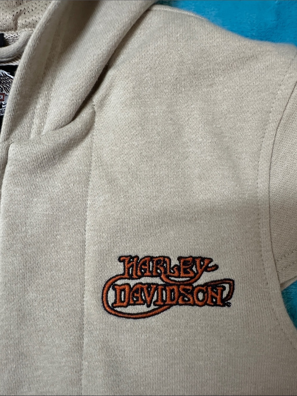 Harley-Davidson Beige Sleeveless Zip Hoodie with Small Chest Logo - Picture 2 of 6
